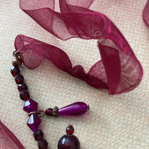 Avon Vintage Purple Burgundy Beaded Choker Statement Ribbon Necklace | NIB N12 - Picture 9 of 14